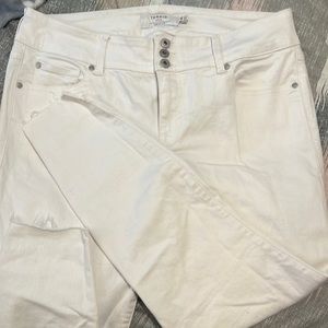 COPY - Torrid White Crop Frayed Ankle Leggings Size 14R